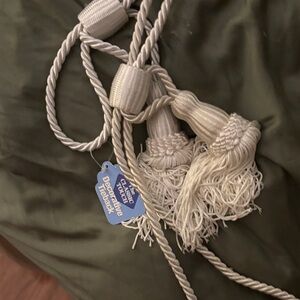 The Classic Cream Decorative Tieback